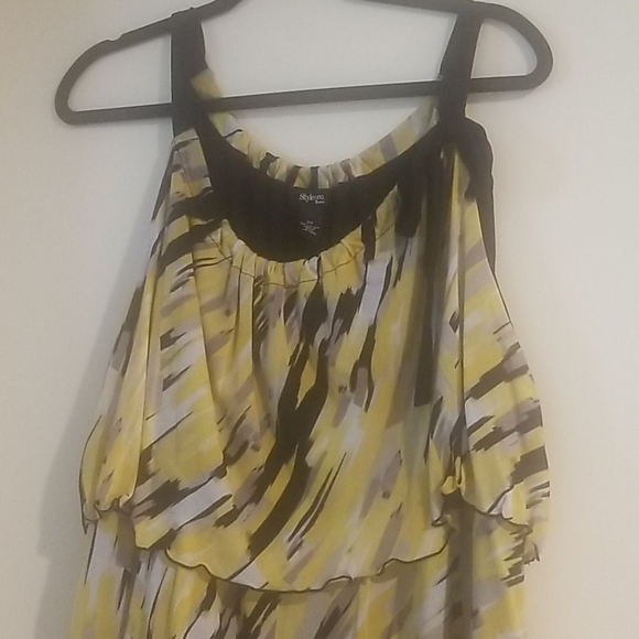 Tank - Picture 3 of 3